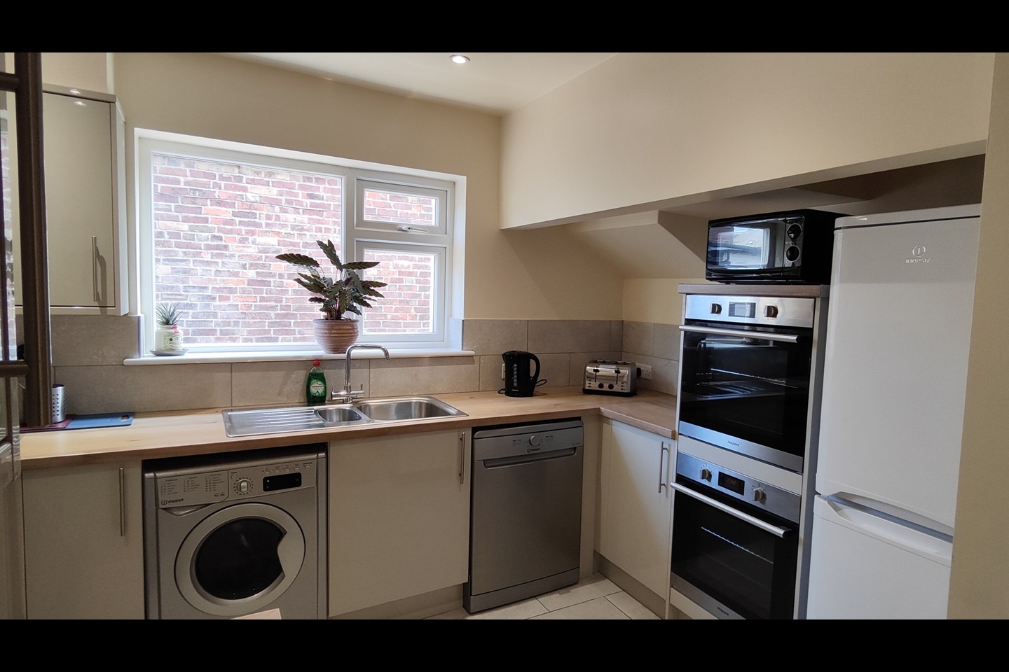 Additional image 5 of 6 Bed Detached House, Brailsford Road, NG7, N1 7GU
