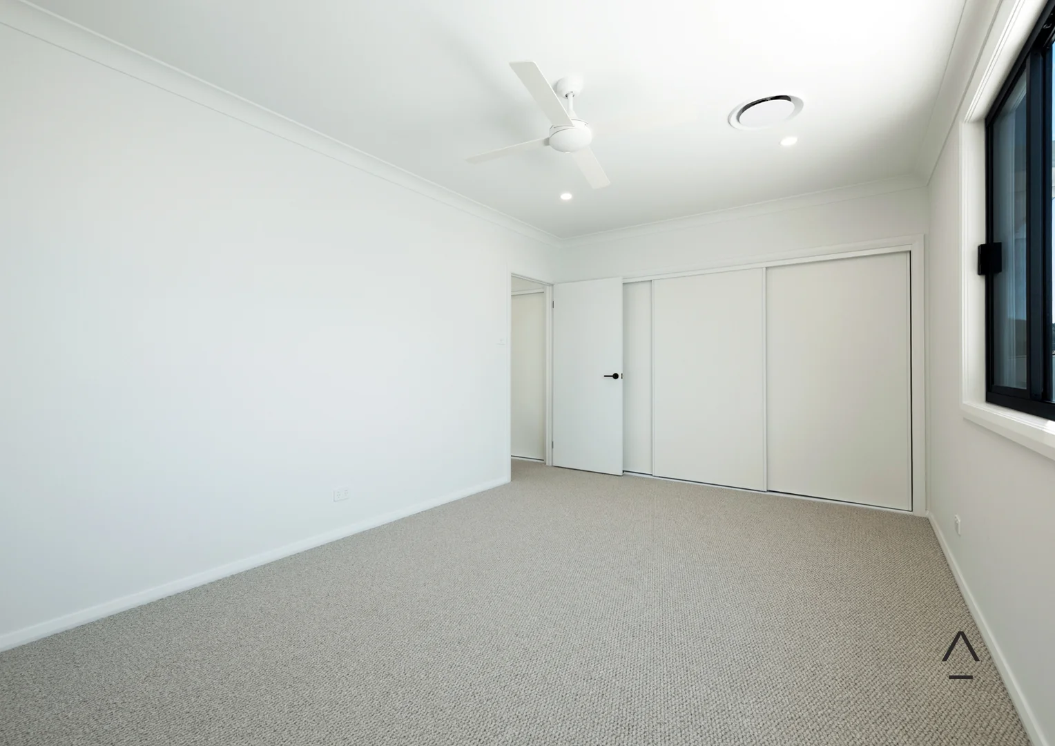 Additional image 8 of 7/33 Walker St, Warners Bay NSW 2282