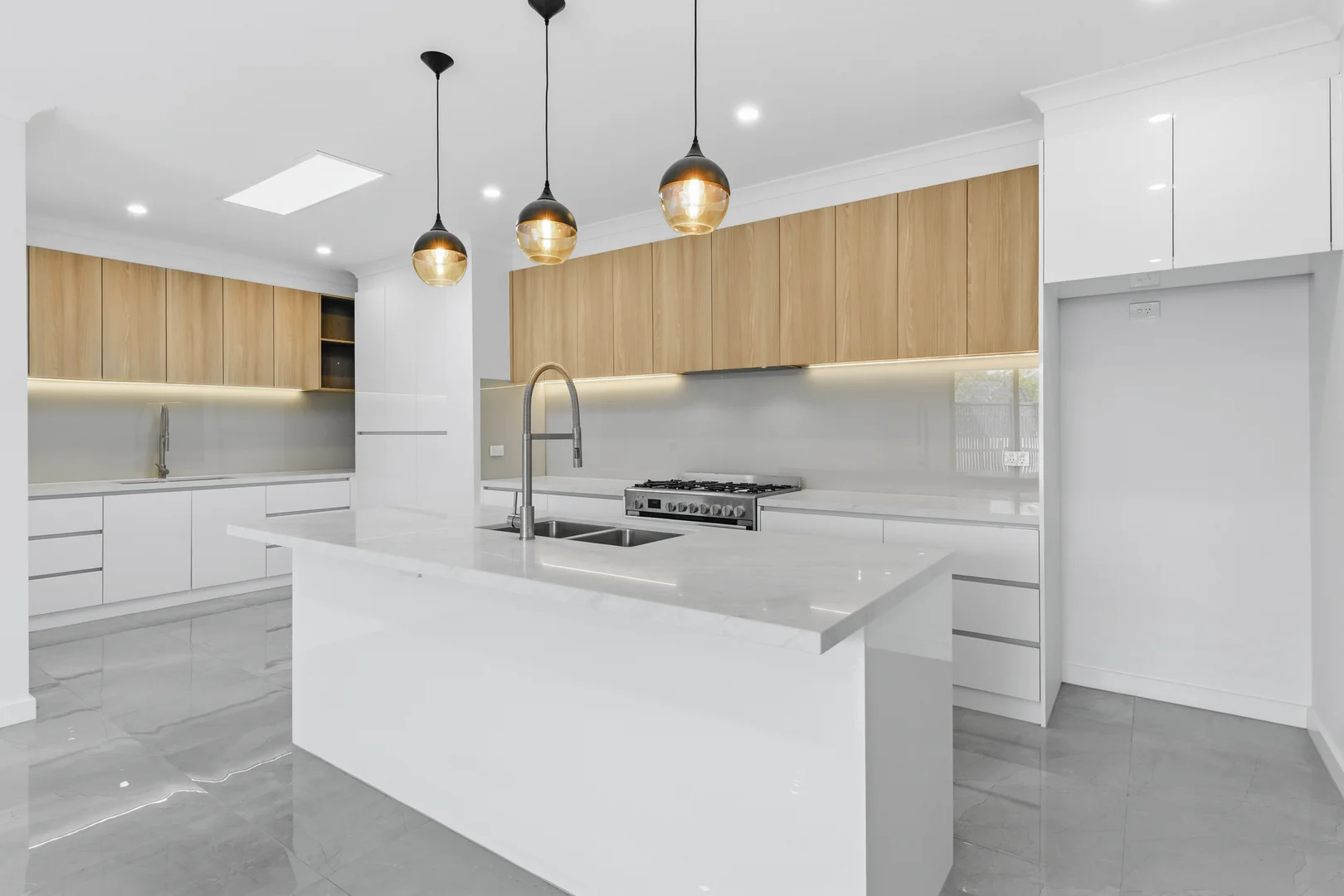 Additional image 3 of 2&3/103 Capital Avenue, Glen Waverley VIC 3150