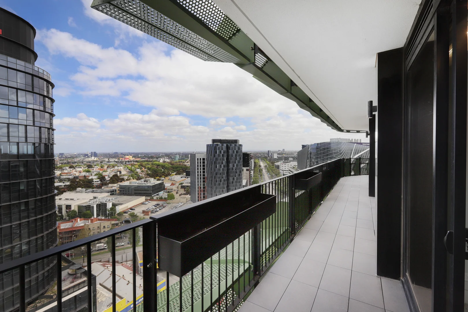 Additional image 18 of 1801/151 Berkeley Street, Melbourne VIC 3000