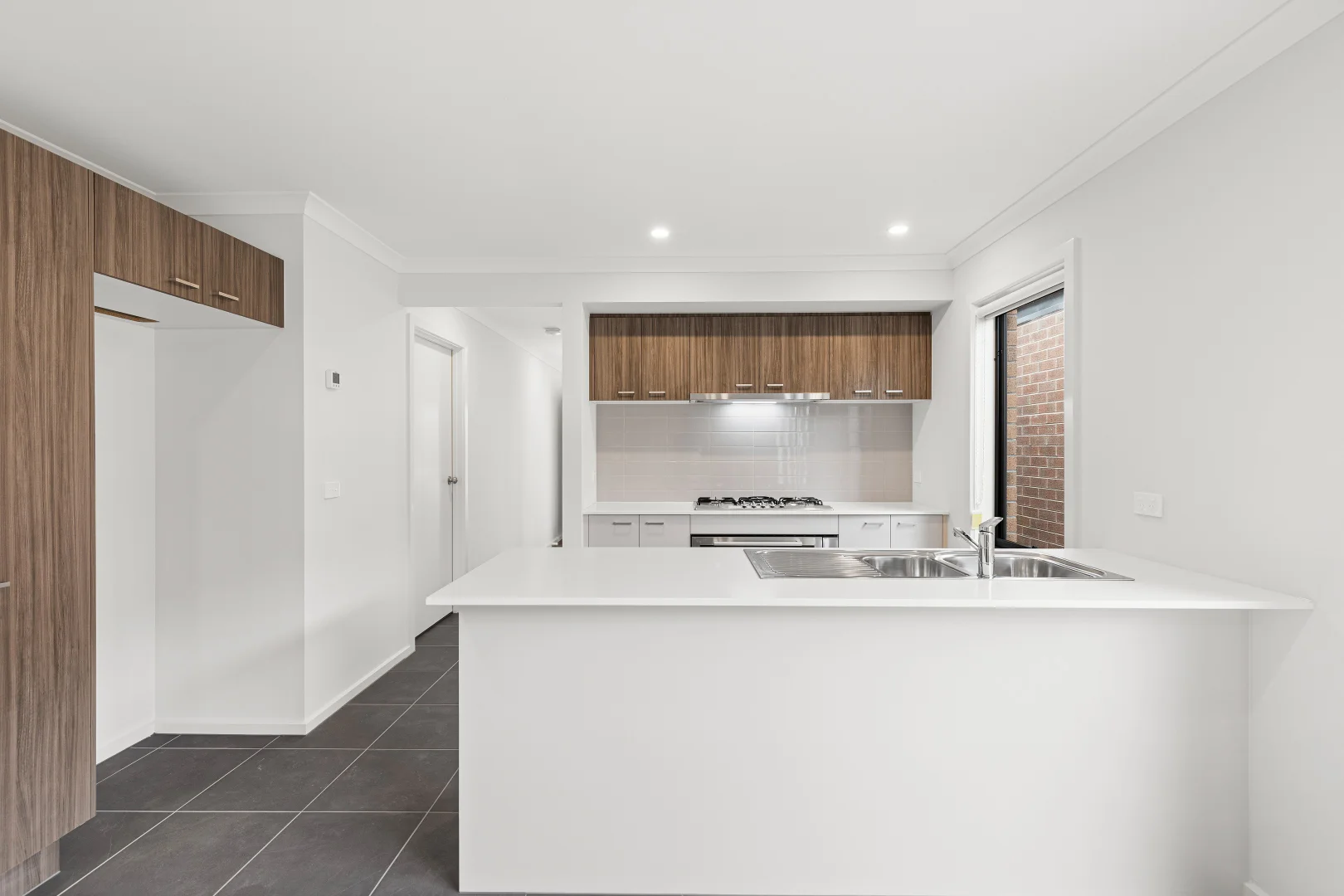 7 Almon st, Charlemont VIC 3217 photo 2