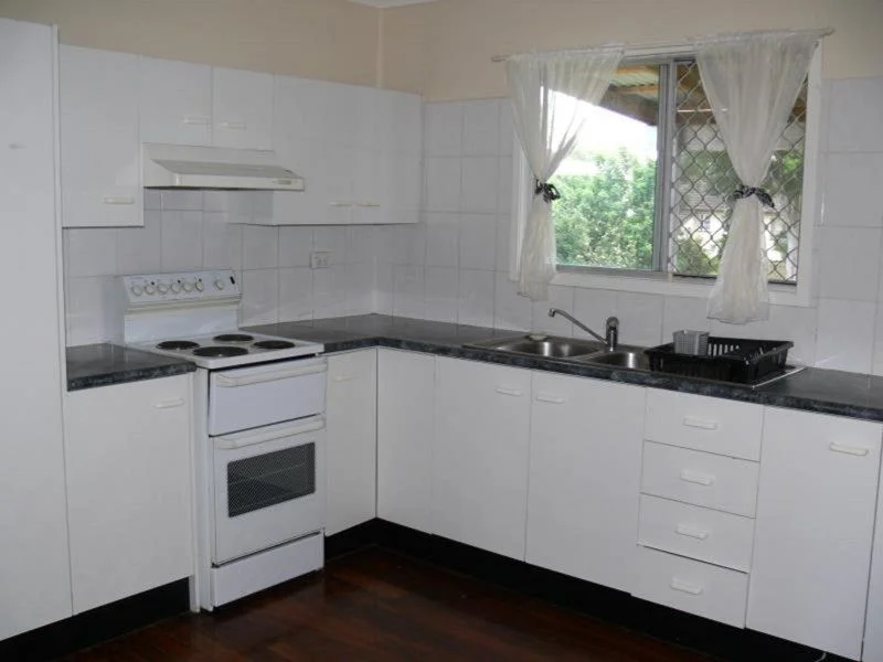 13 Dresden Street, Bald Hills QLD 4036 photo 2