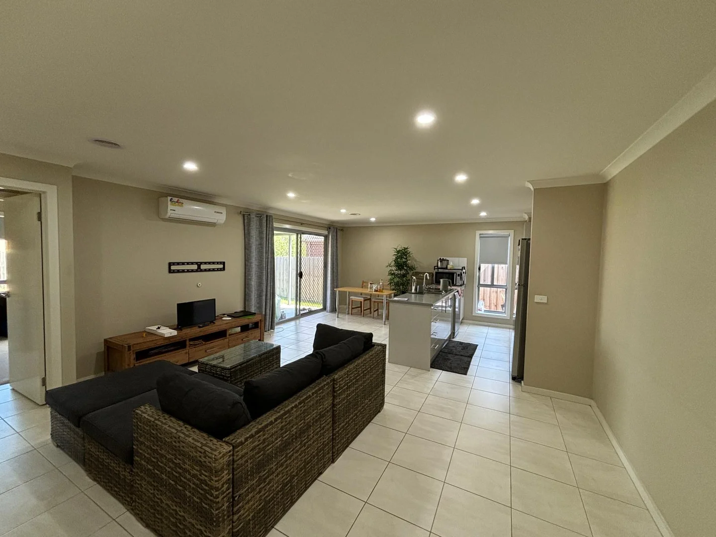 Additional image 4 of 3 Hinkler Crescent, Brookfield VIC 3338