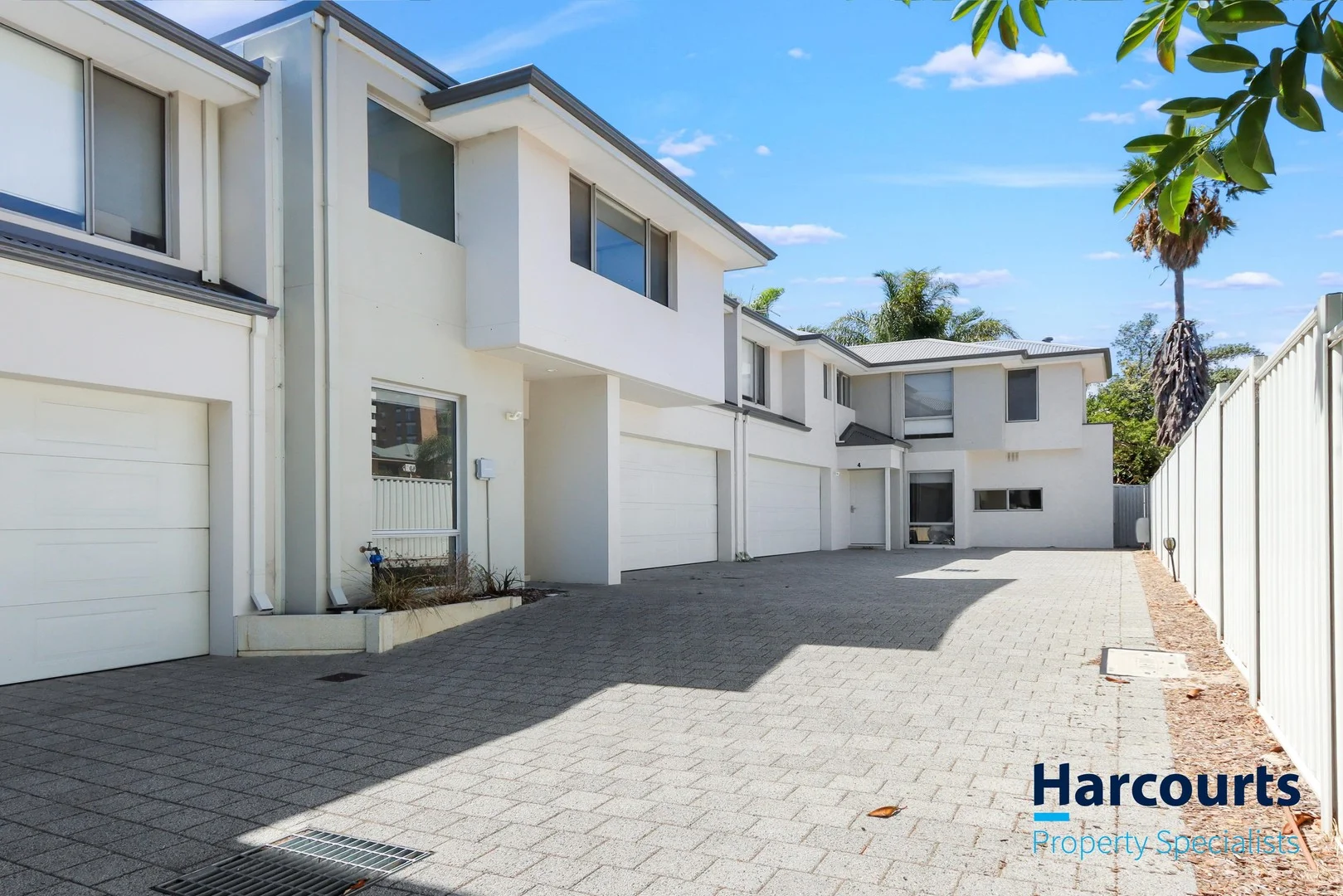 316C Harborne Street, Glendalough WA 6016