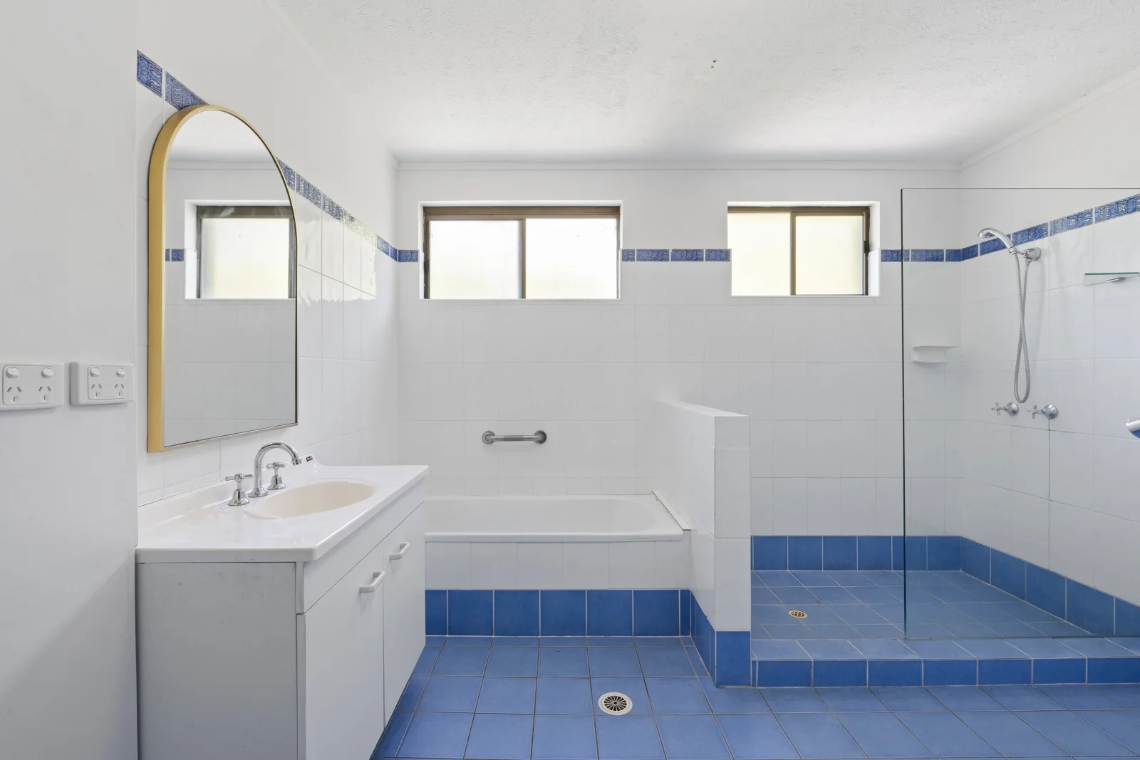 Additional image 11 of 4/778 Pacific Parade, Currumbin QLD 4223