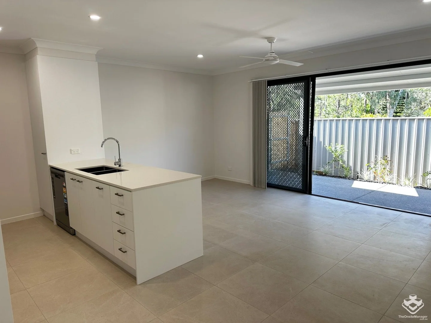 Additional image 4 of ID:21169484/2 Jordin St, Browns Plains QLD 4118