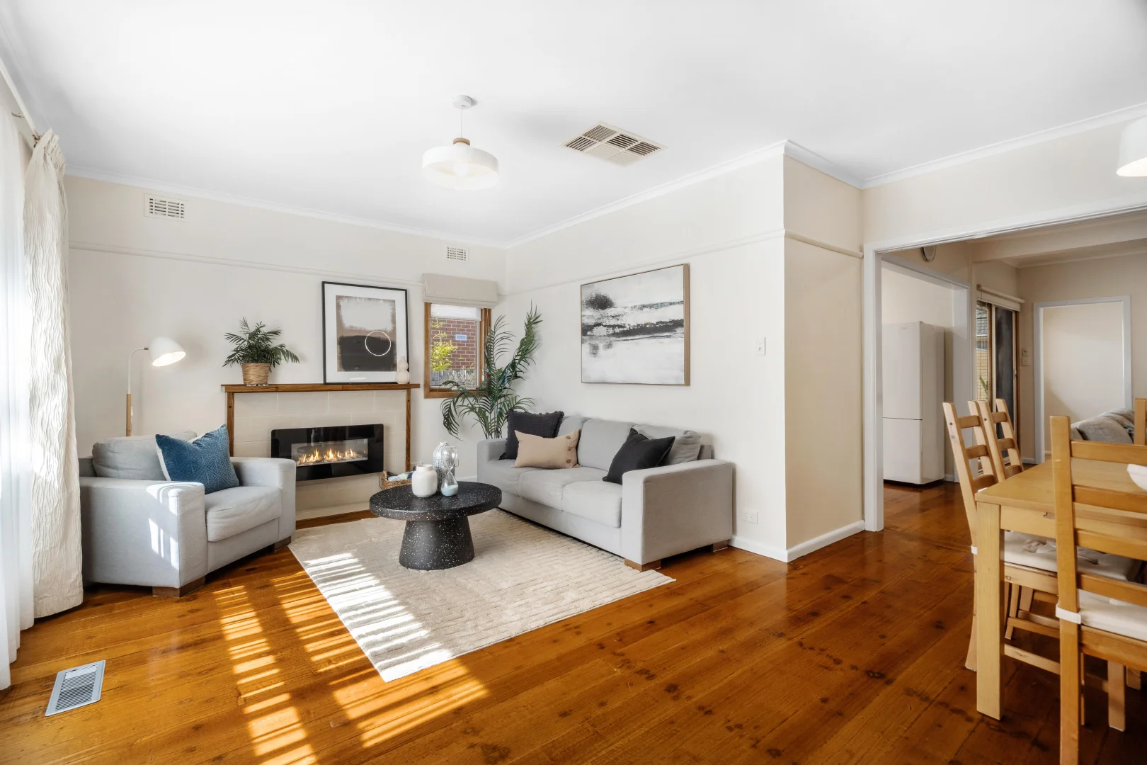 Additional image 3 of 21 Hampshire Road, Forest Hill VIC 3131