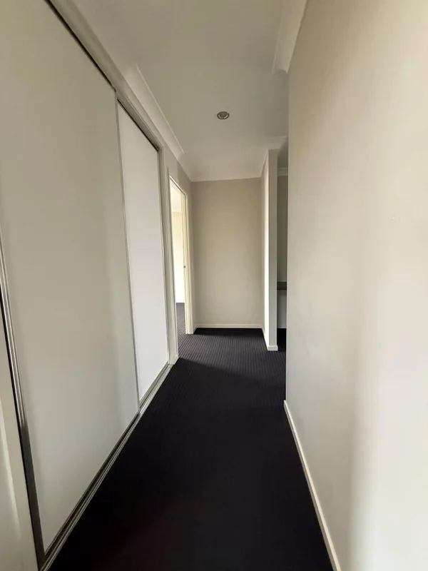 Additional image 11 of 6-11 Bennett Court, Moranbah QLD 4744