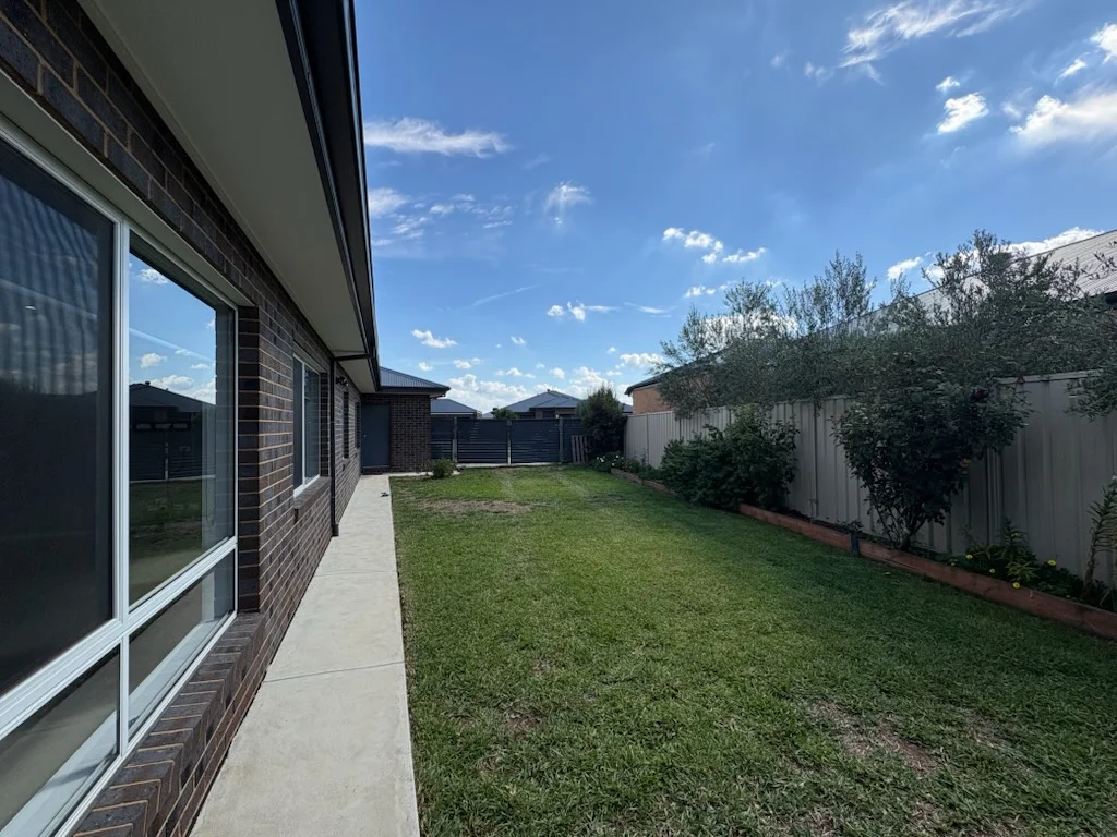 Additional image 15 of 4 Mallacoota Drive, Kialla VIC 3631