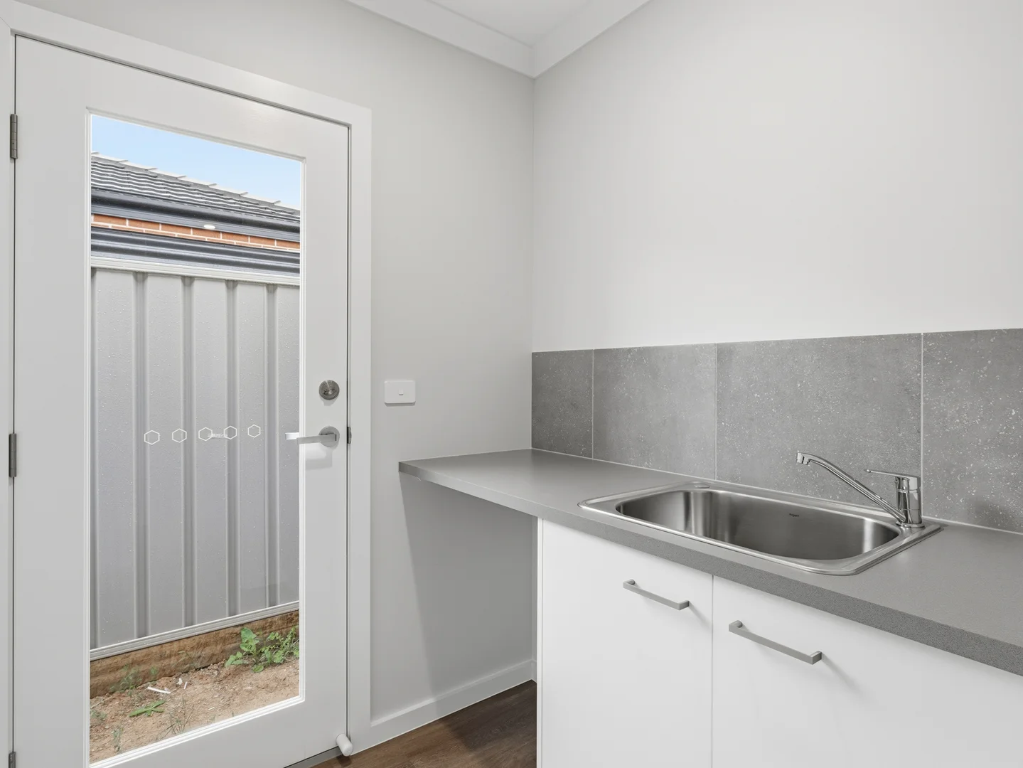 14 Ambridge Avenue, Benalla VIC 3672 photo 5