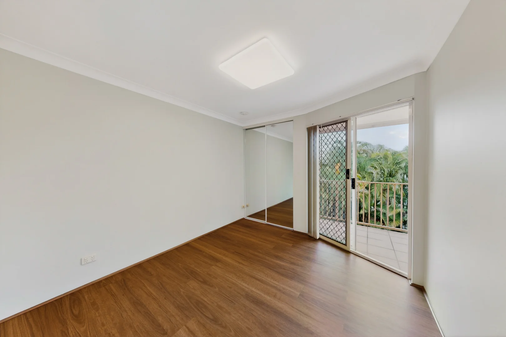 Additional image 8 of 4/101-105 Macquarie Street, St Lucia QLD 4067