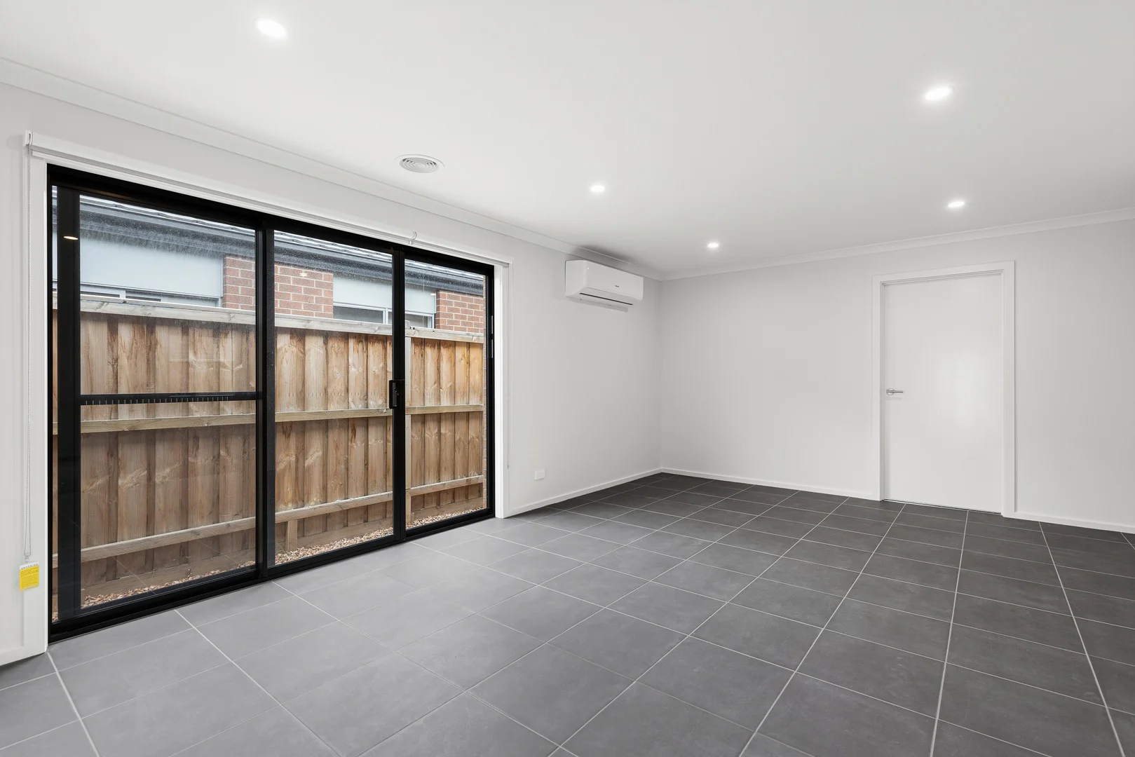 7 Almon st, Charlemont VIC 3217 photo 3