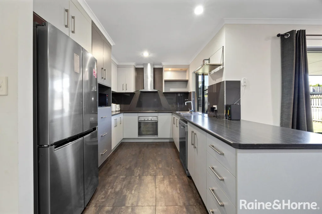 Additional image 2 of 10 Crestview Crescent, Bucasia QLD 4750