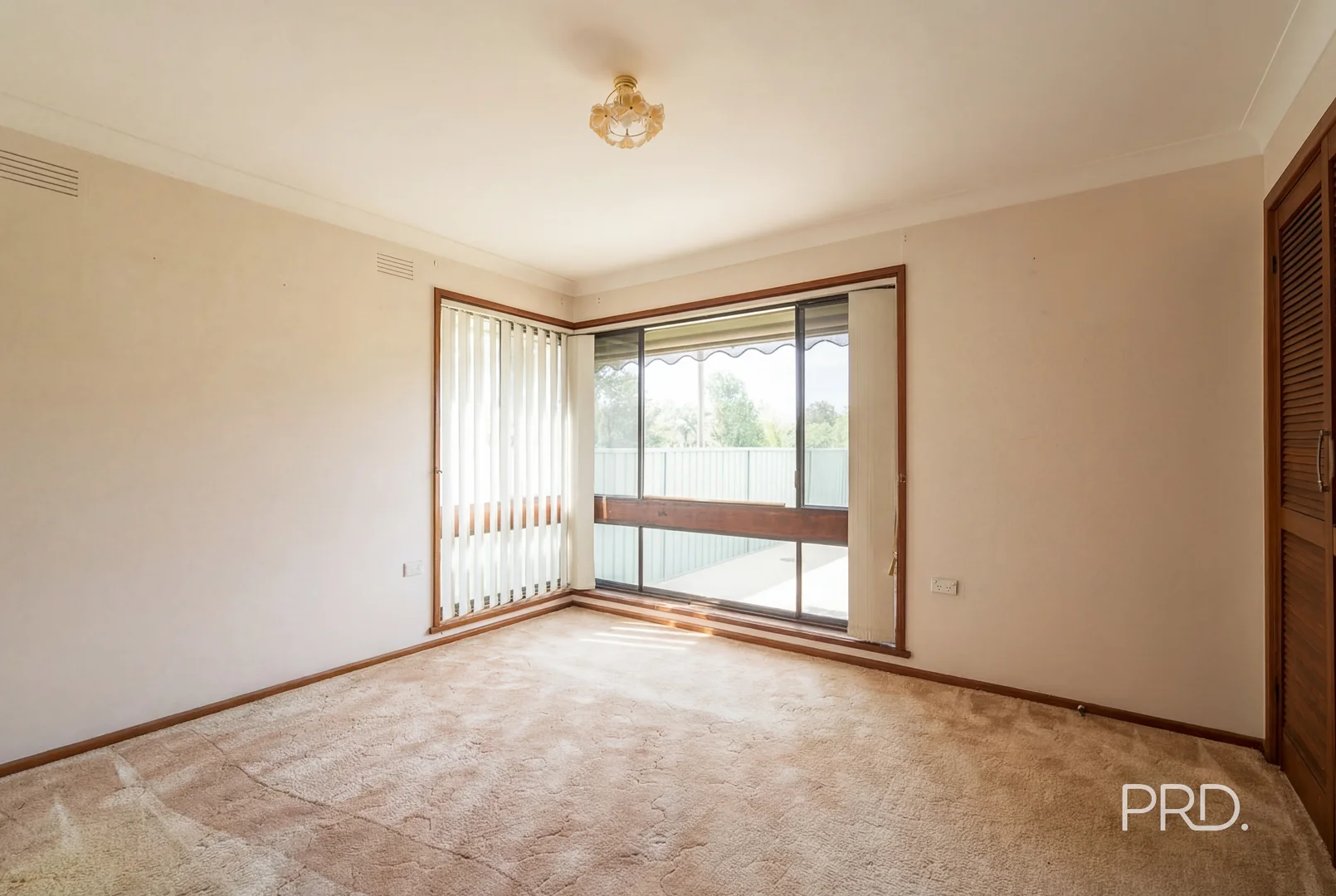 Additional image 2 of 3 Weedon Cres, Tolland NSW 2650