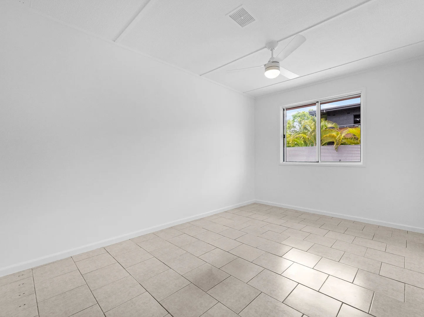 Additional image 9 of 4/550 Esplanade, Urangan QLD 4655