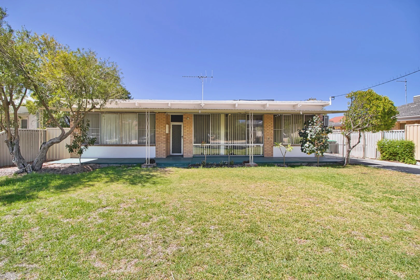 99 Kent Street, Rockingham WA 6168