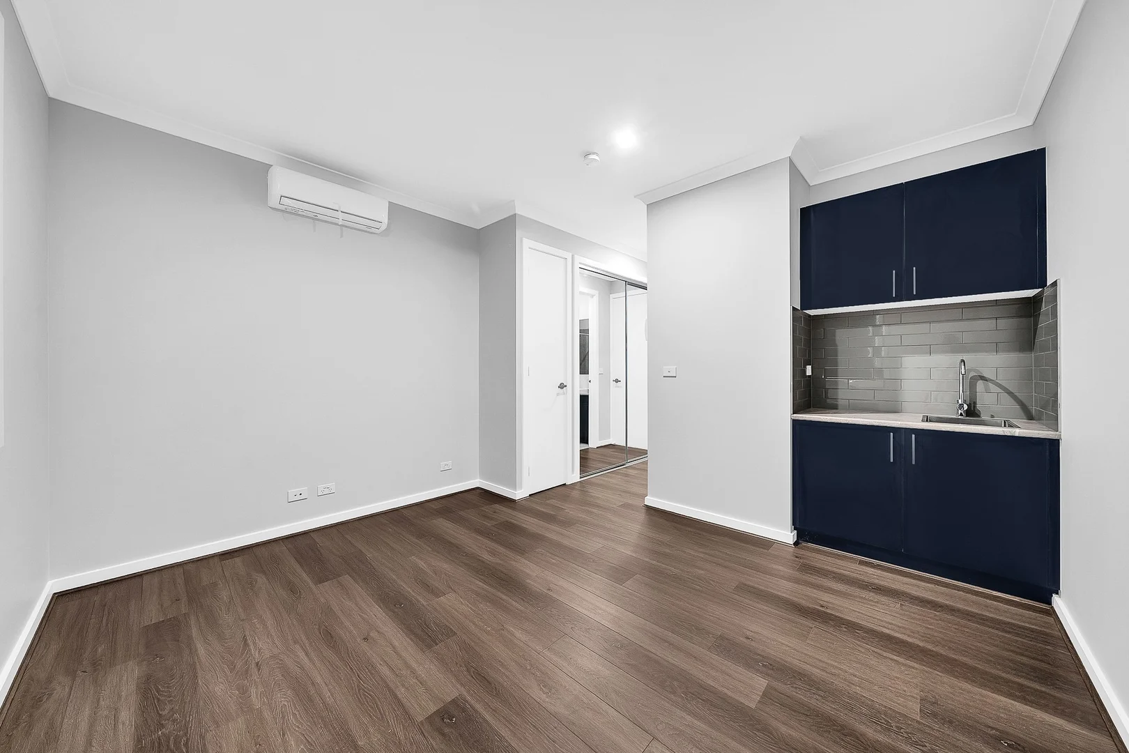 Additional image 3 of 1 and 2/118 Power Road, Doveton VIC 3177