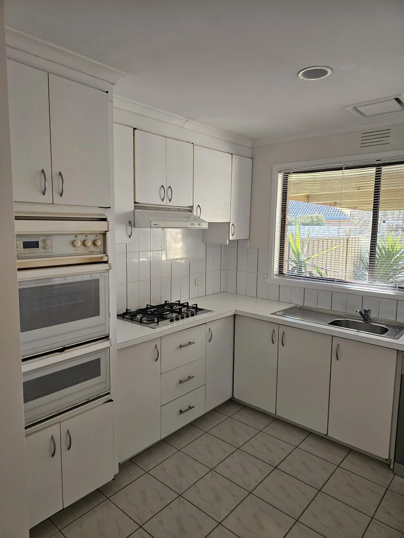 Additional image 4 of 3 St Ives Place, Melton West VIC 3337