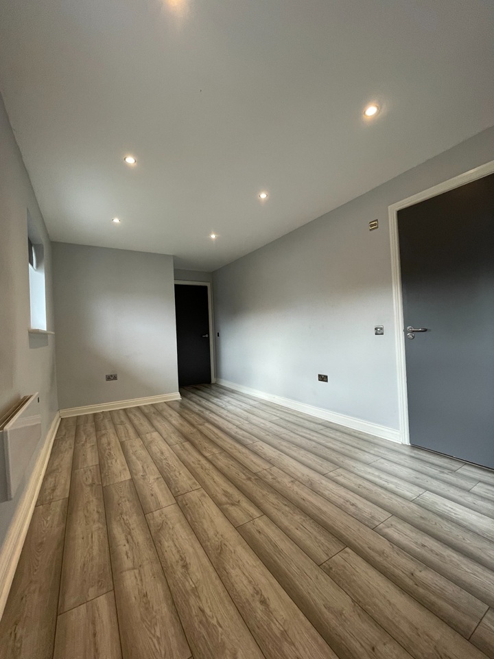1 Bed Flat, Cuthbert Bank Road, S6, N1 7GU photo 5