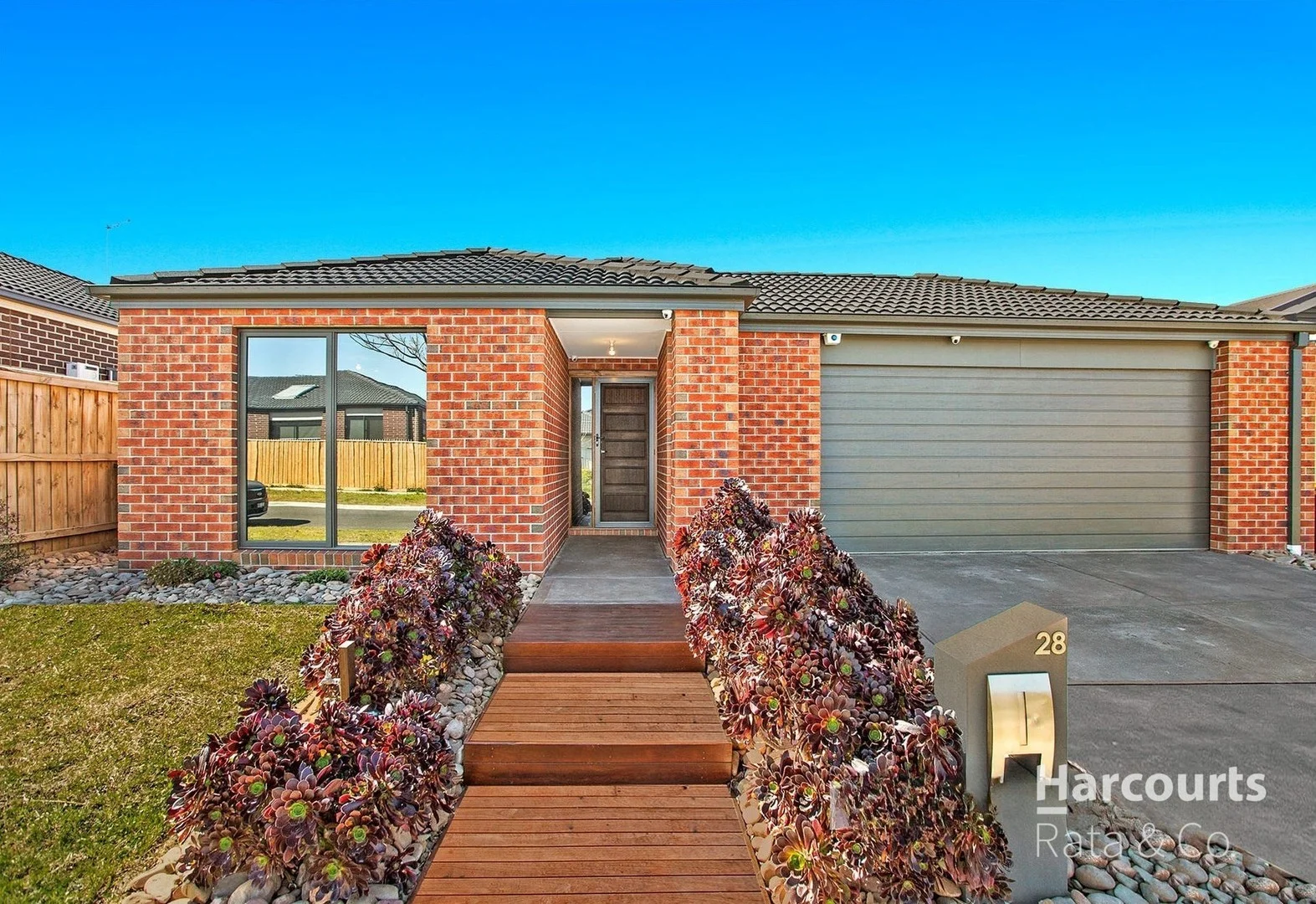 28 Balerno Way, Mernda VIC 3754