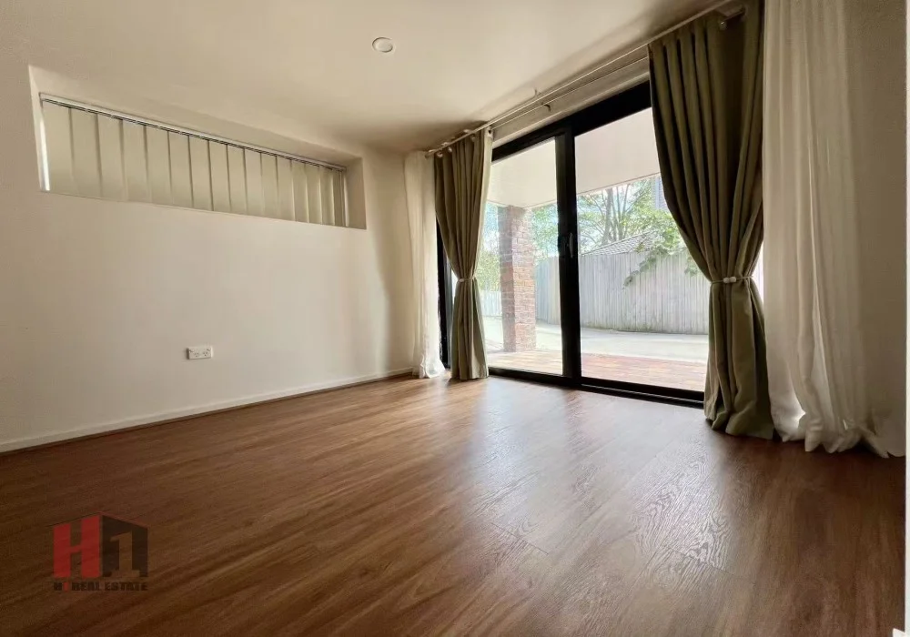 Additional image 4 of B/127 Lang Street, Sunnybank Hills QLD 4109