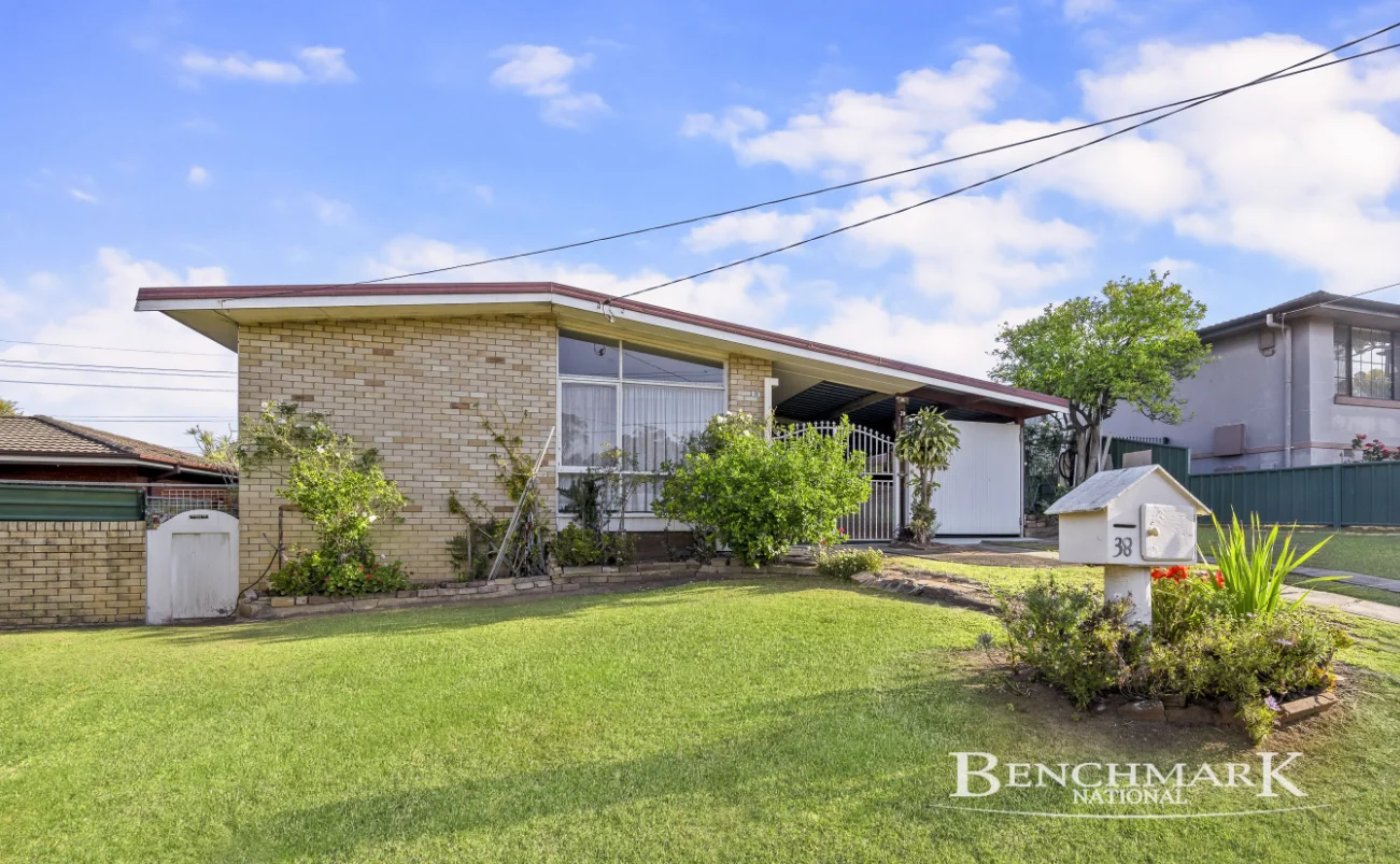 38 Balanada Ave, Chipping Norton NSW 2170
