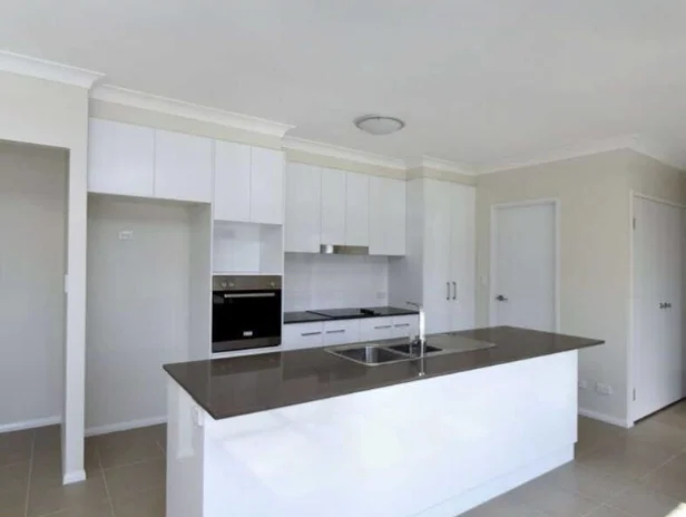 Additional image 2 of 1/304 Alderley Street, Centenary Heights QLD 4350