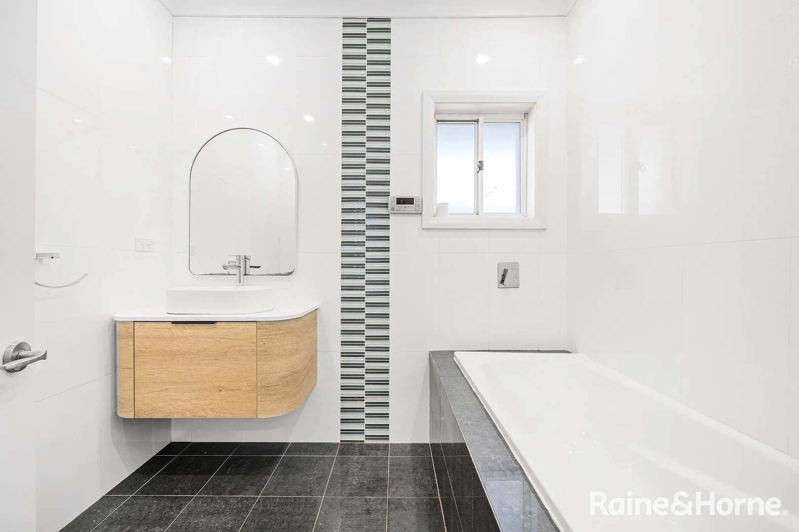 34 Bridge Road, North Ryde NSW 2113 photo 3