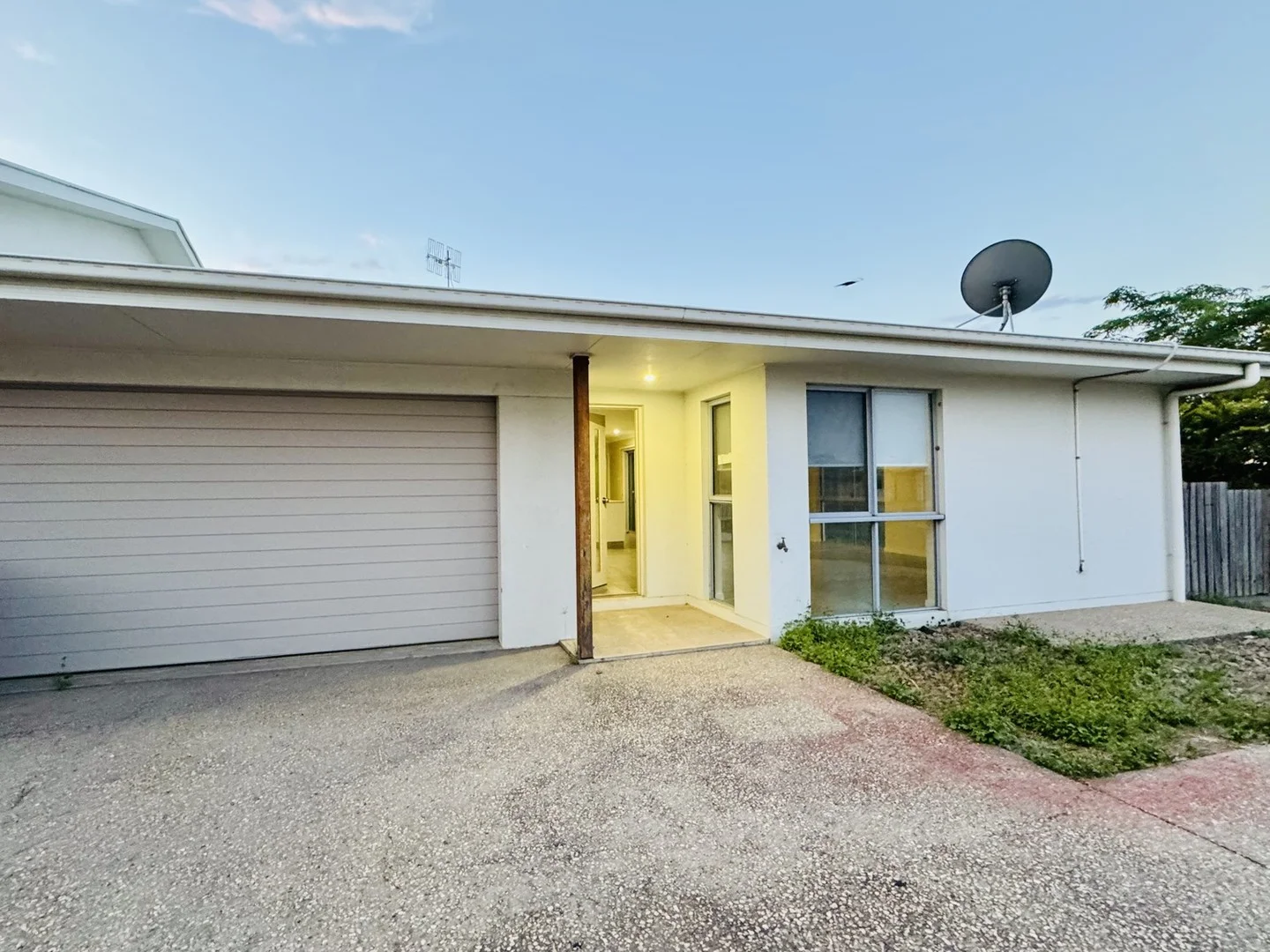 2/55 HANNAY Street, Moranbah QLD 4744