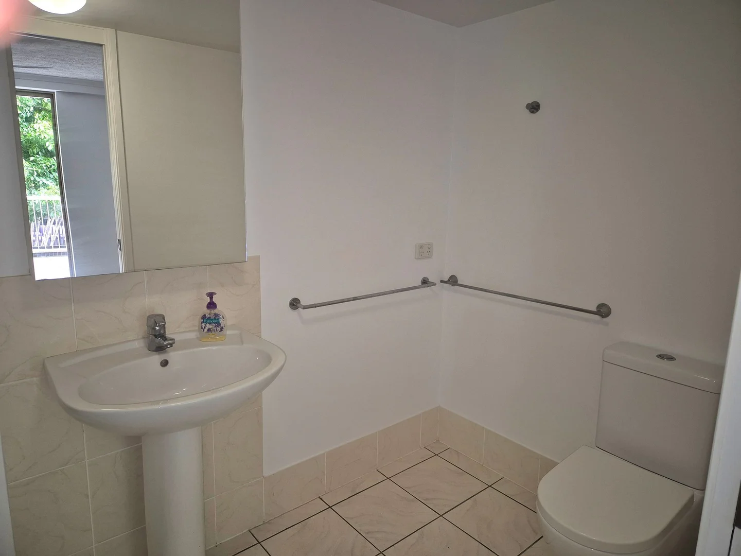 Additional image 10 of 13/4 Park Ave, Burleigh Heads QLD 4220