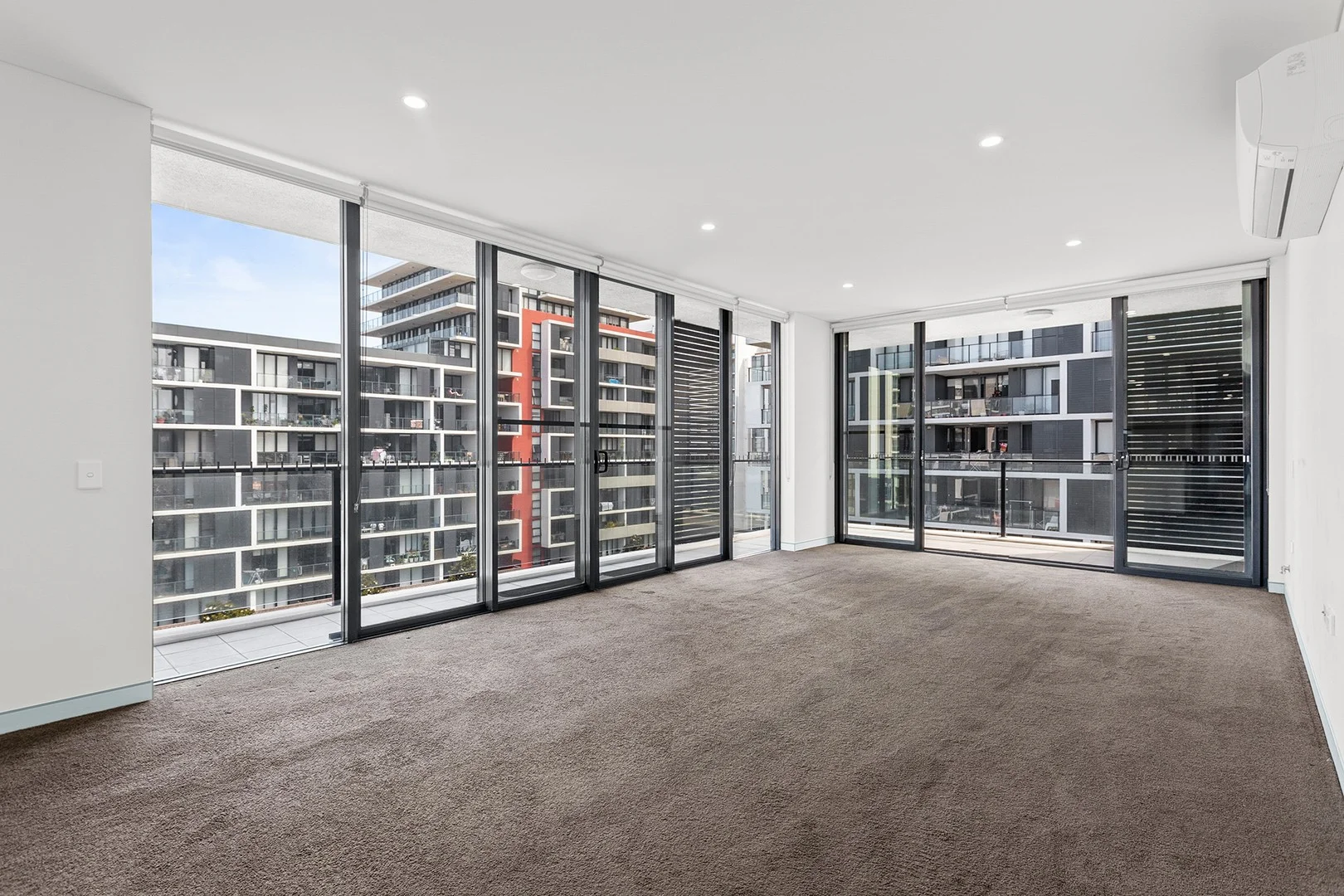 B801/31 Crown St, Wollongong NSW 2500