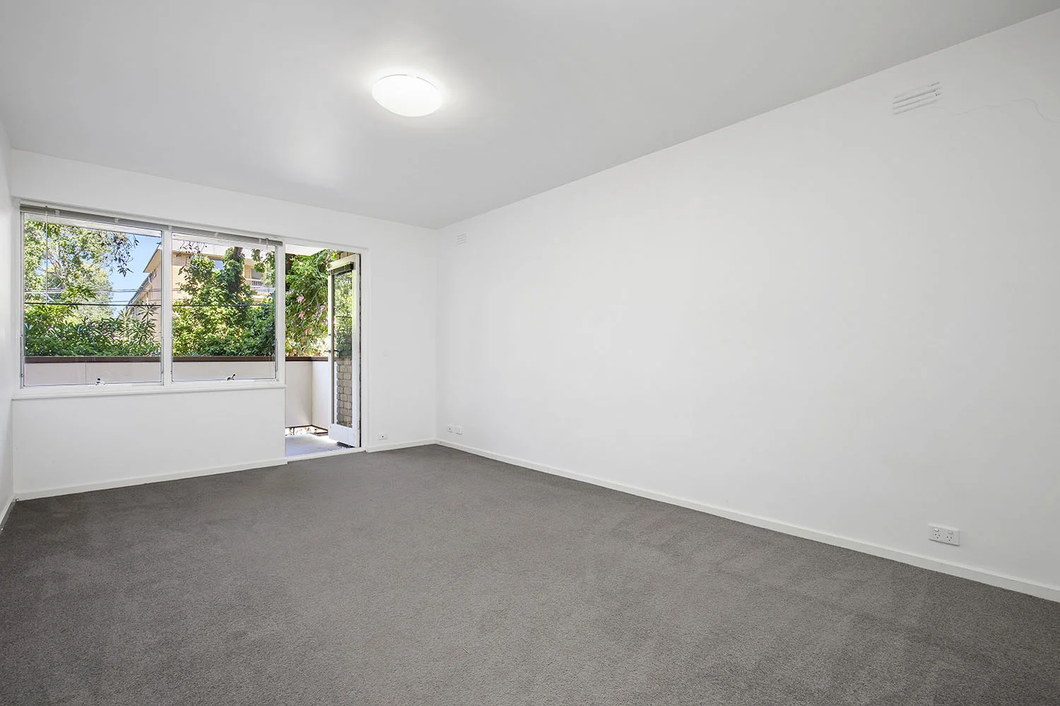 1/3 Hughenden Road, St Kilda East VIC 3183