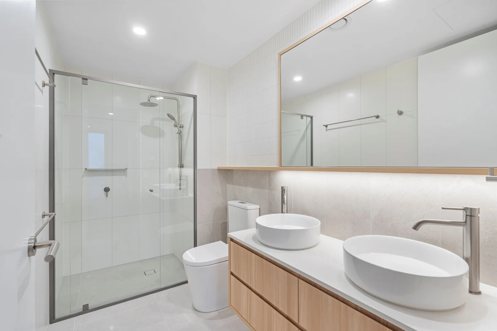 Additional image 5 of 1303/4-6 Second Avenue, Burleigh Heads QLD 4220