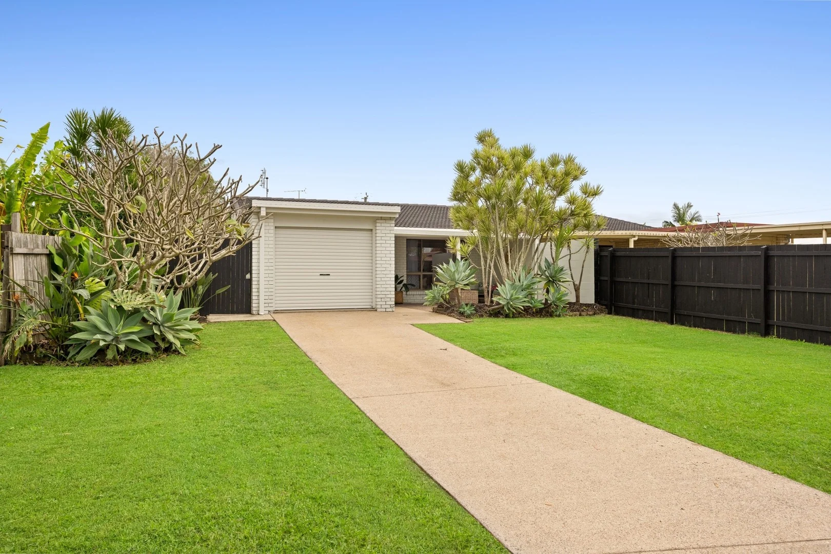 1/6 Allambie Court, Buddina QLD 4575