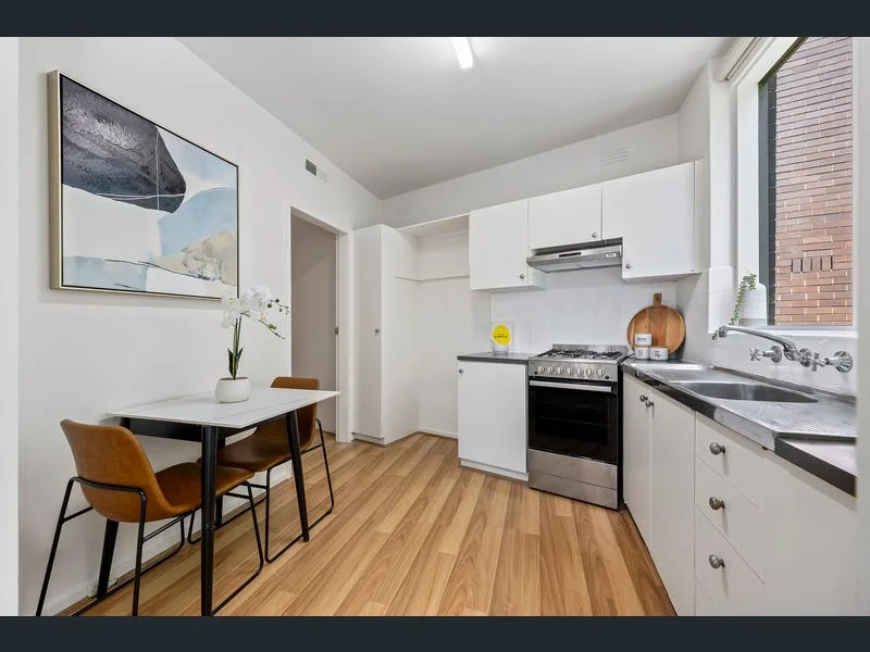 Additional image 4 of 5/14 The Avenue, Windsor VIC 3181