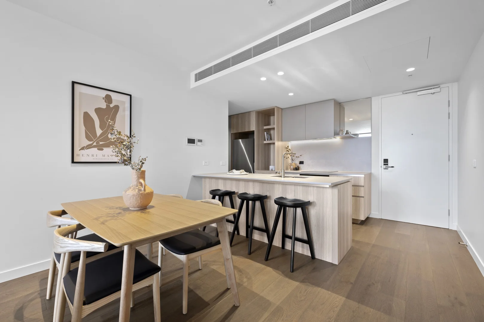 Additional image 2 of 607/689 La Trobe Street, Docklands VIC 3008