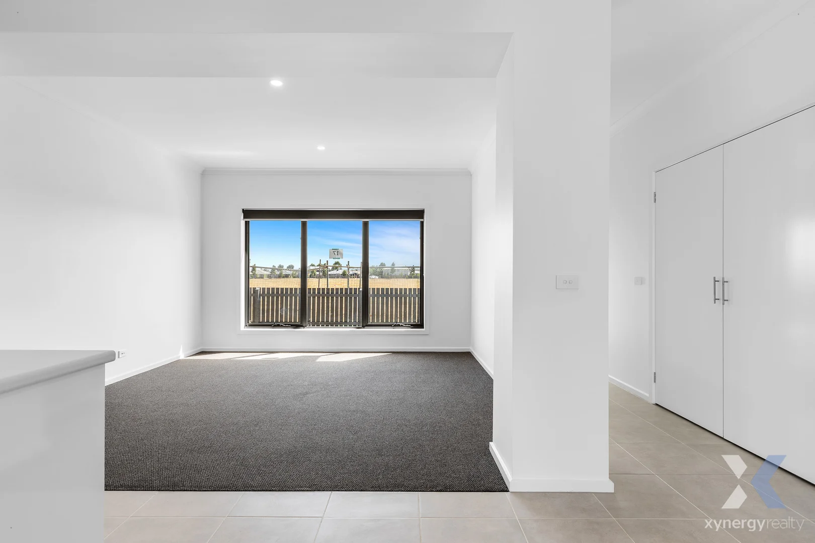 34 Kimzy Circuit, Werribee VIC 3030 photo 2