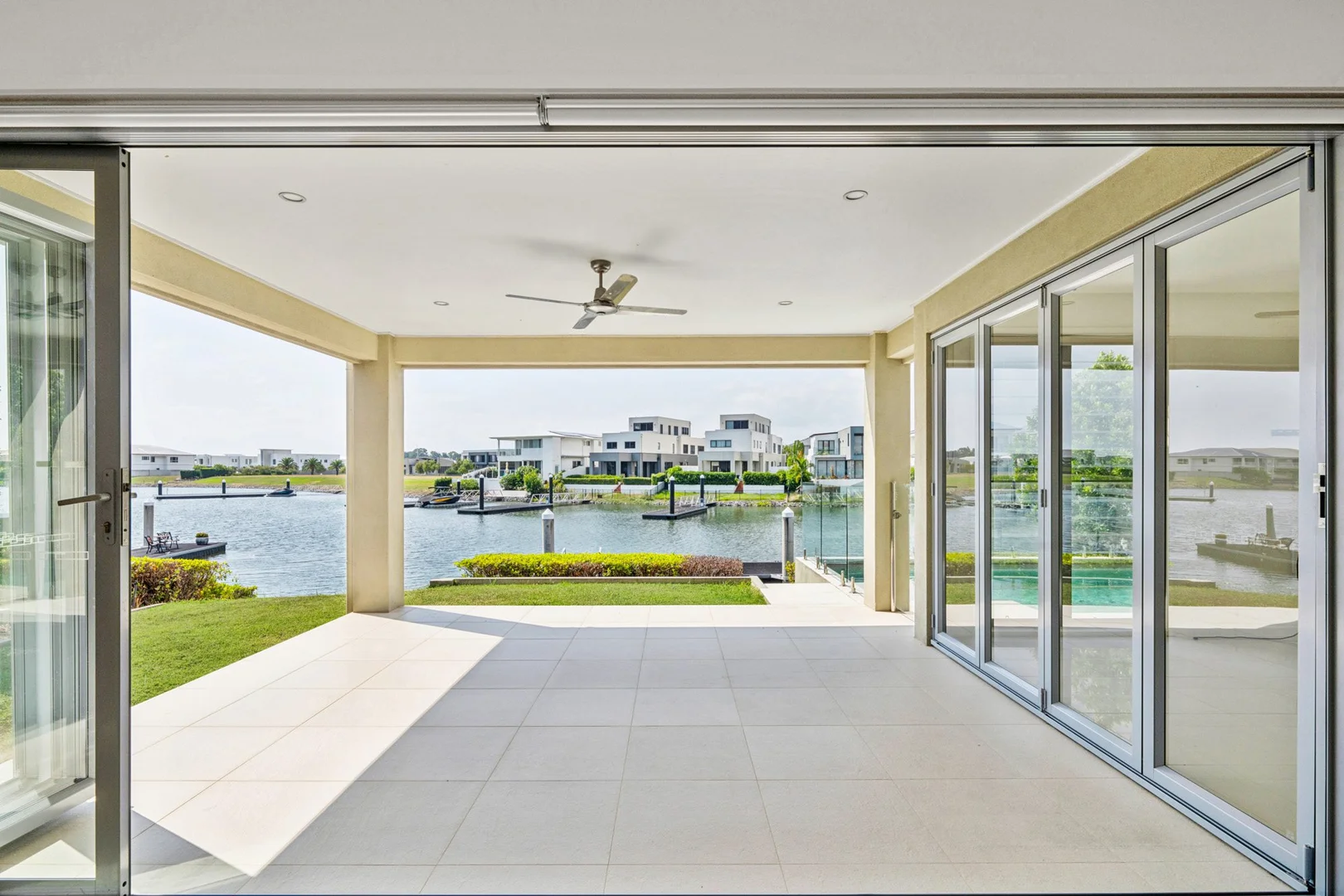 Additional image 3 of 1069 Edgecliff Drive, Hope Island QLD 4212