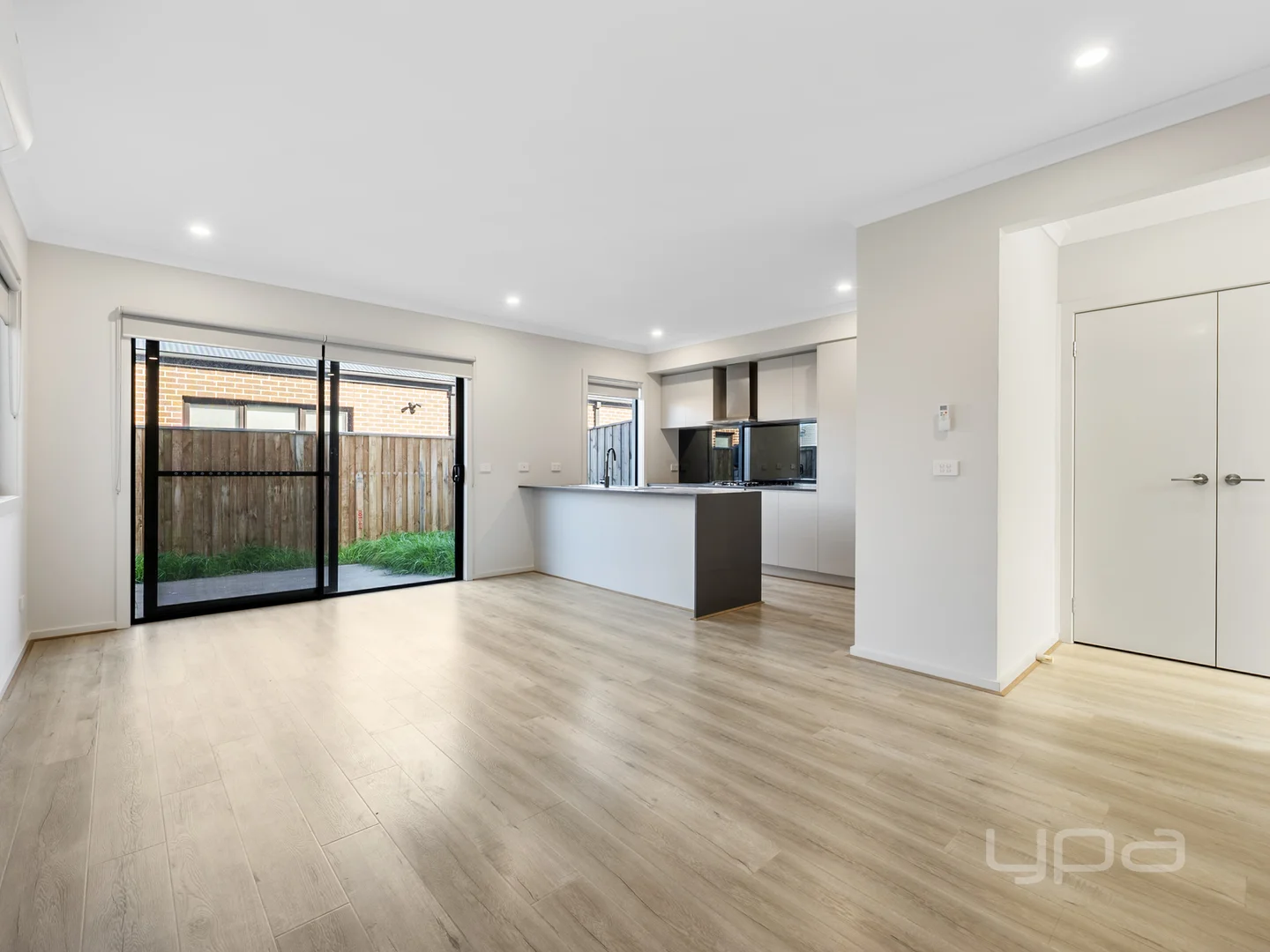 Additional image 3 of 98 Verona Crescent, Fraser Rise VIC 3336