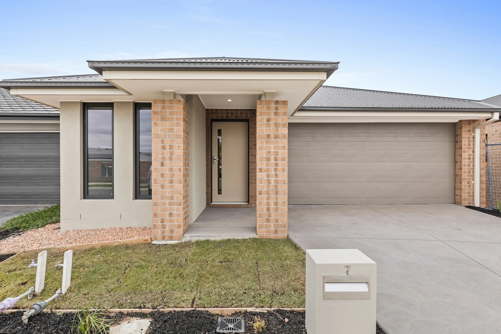 7 Almon st, Charlemont VIC 3217