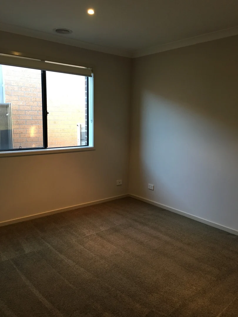 Additional image 5 of 24 Brockwell Crescent, Manor Lakes VIC 3024