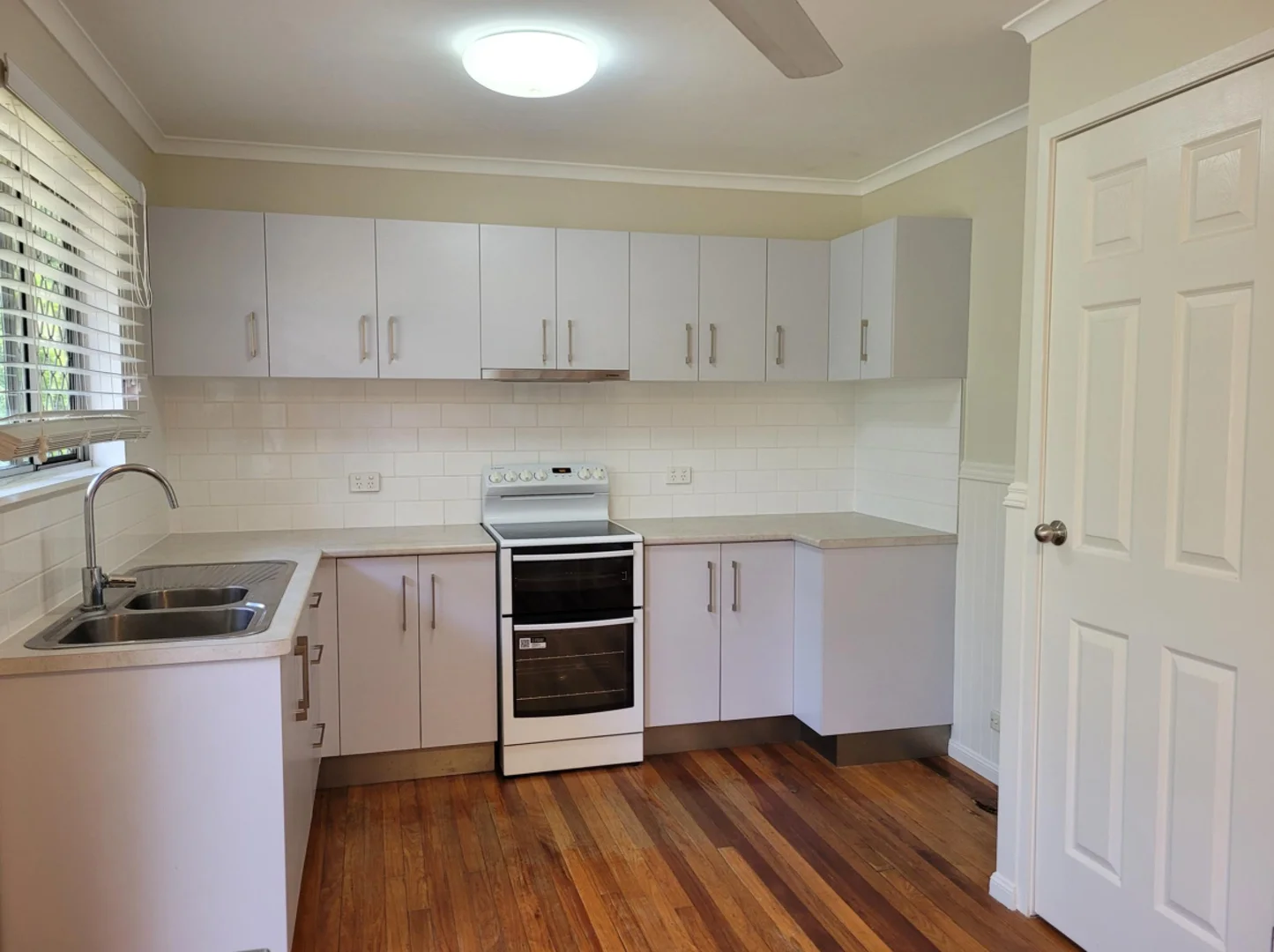 60 Gladys Street, Kelso QLD 4815 photo 3