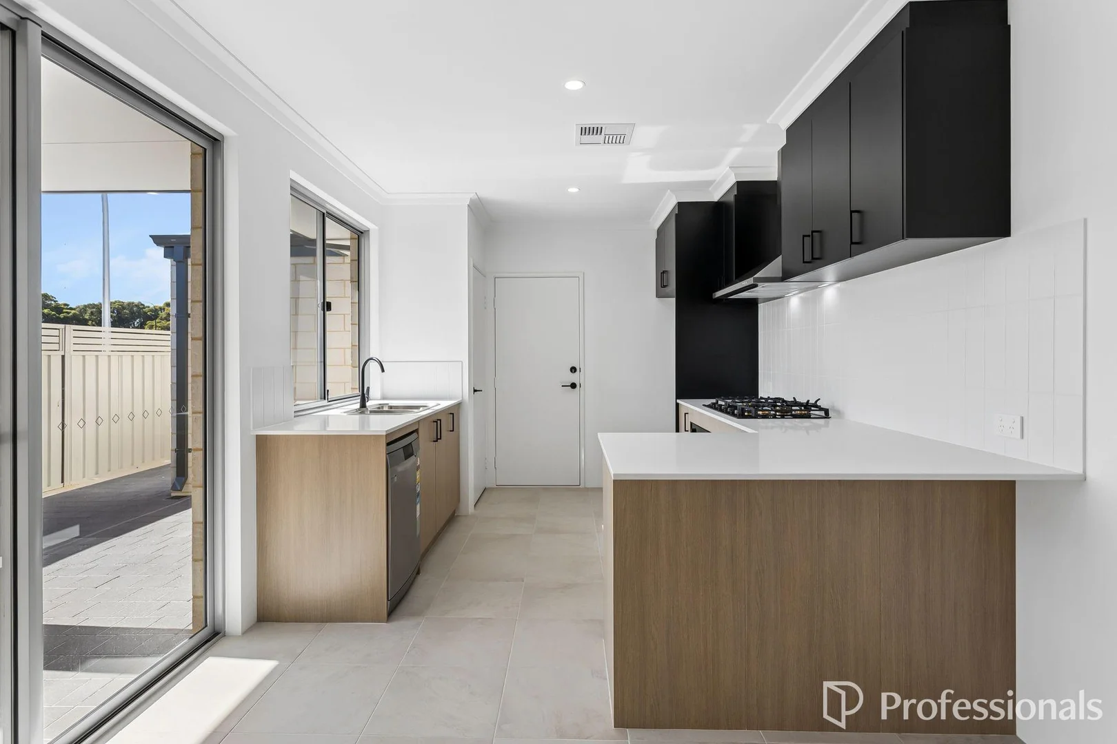 17 Stroll Lane, Yanchep WA 6035 photo 5