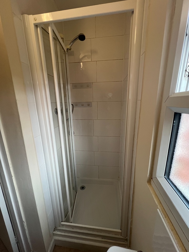 2 Bed Flat, Colwick Road Nottingham, NG2, N1 7GU photo 4