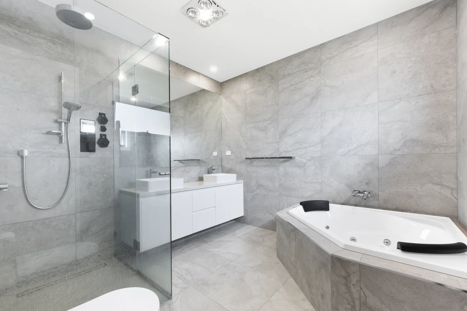 Additional image 5 of 15 Waterside Crescent, Mulgrave VIC 3170