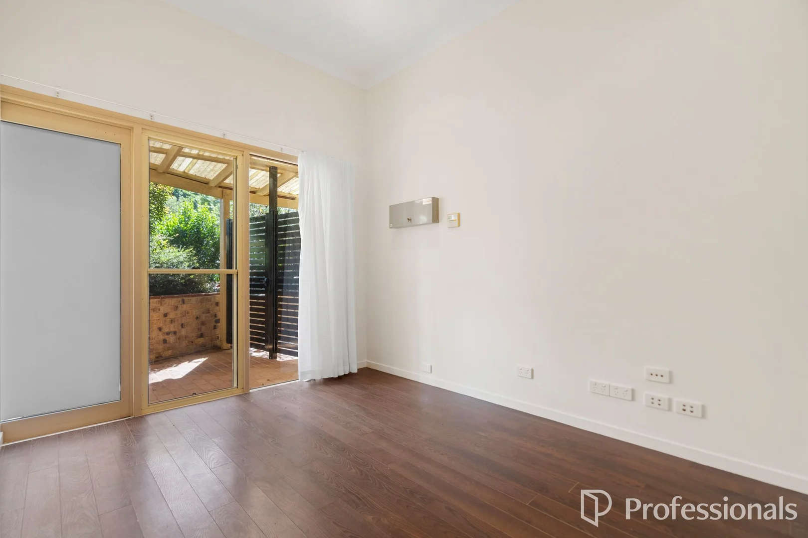 4/49 Main St, Tamborine Mountain QLD 4272 photo 5