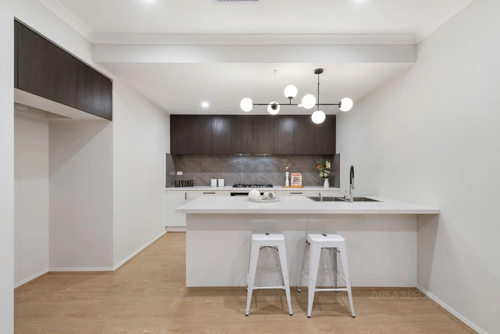 2 Libra Road, Weir Views VIC 3338 photo 2