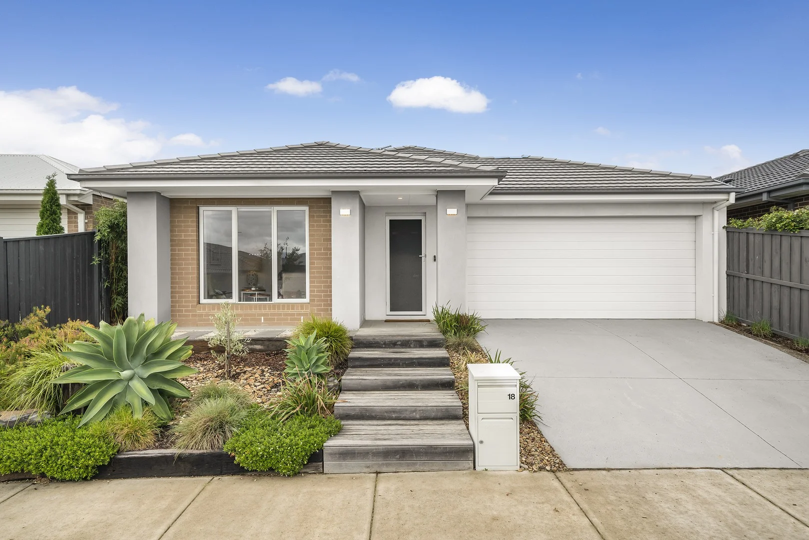 18 Barbra Drive, Charlemont VIC 3217