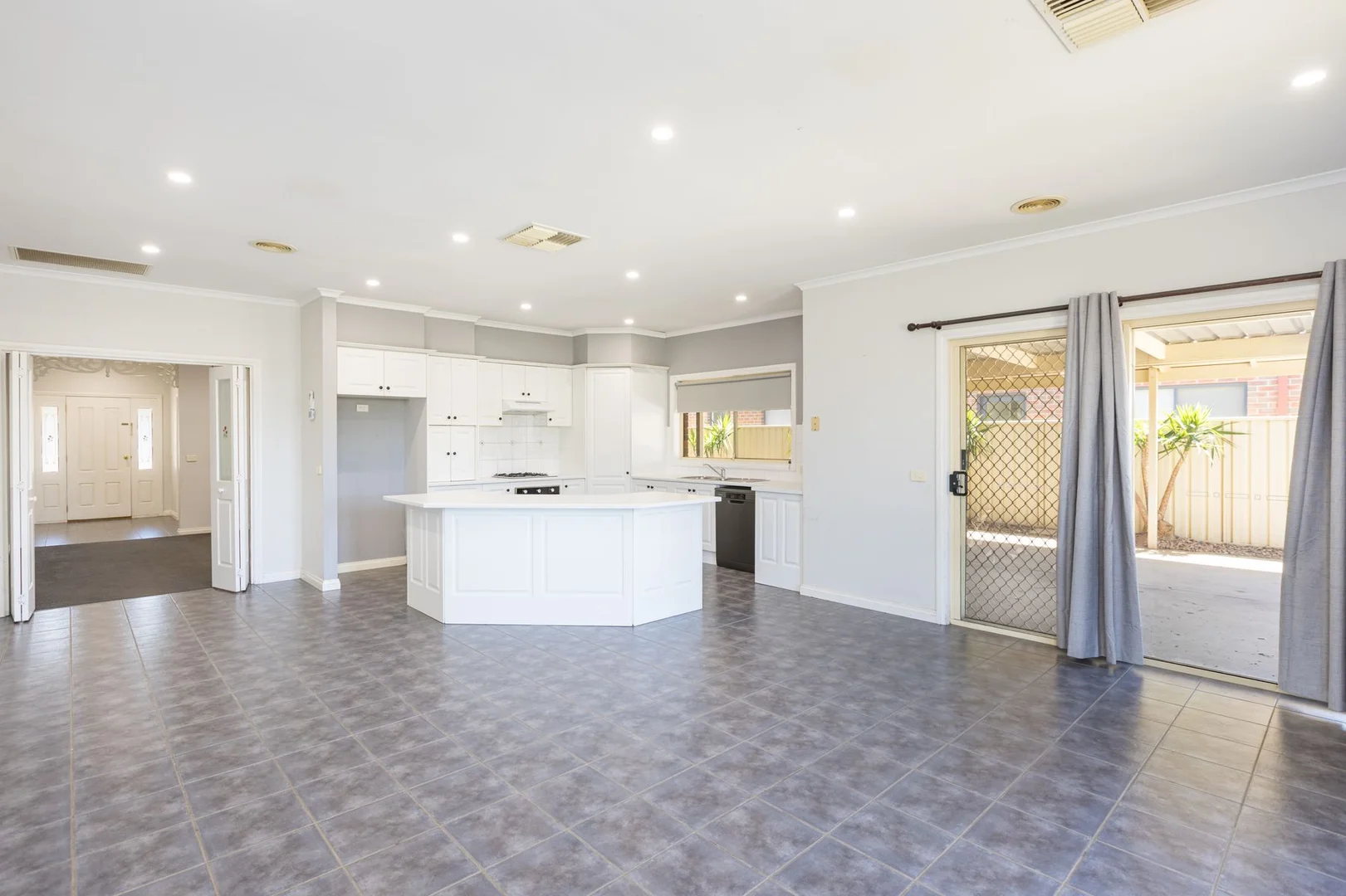 Additional image 3 of 33 Herston Drive, Mildura VIC 3500