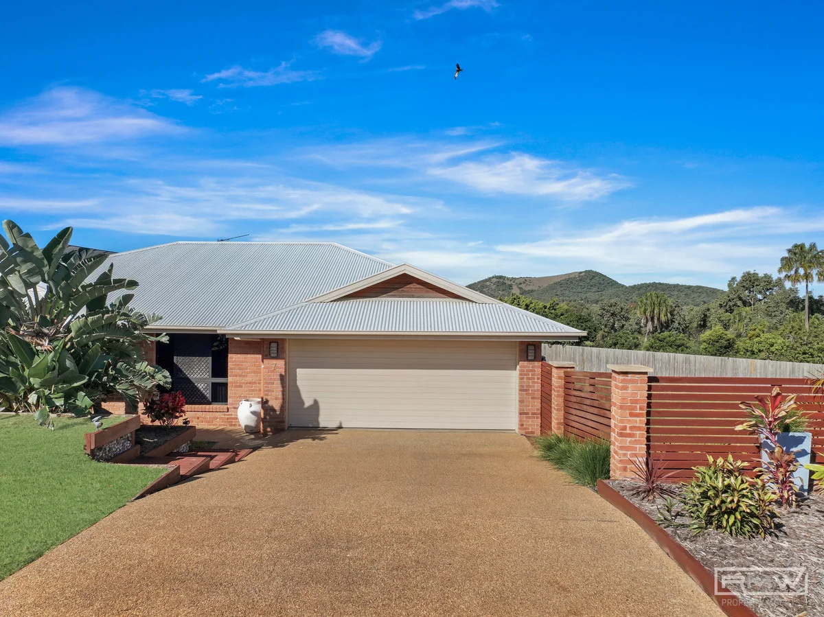 7 Bells Court, Rosslyn QLD 4703